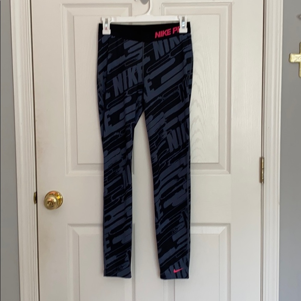 Nike Pro leggings
